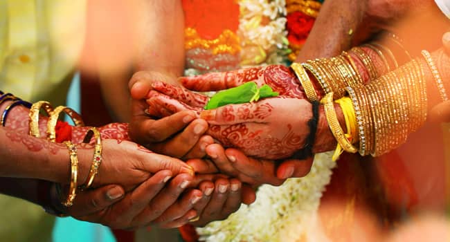 திருமணம் செய்ய ஏற்ற நட்சத்திரங்கள் எவை? அக்கா – தங்கை இருவருக்கும் ஒரே முகூர்த்தத்தில் திருமணம் செய்யலாமா?  புண்ணியமான காலம் என்று சொல்லப்படுவது எதனை?